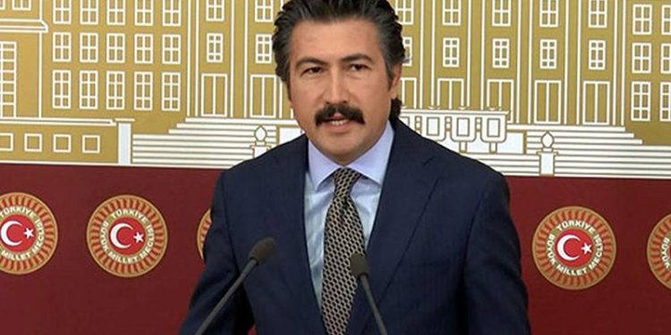 AKP’li Özkan: Emekliye yapılacak zam asgari ücret artışına yakın olacak