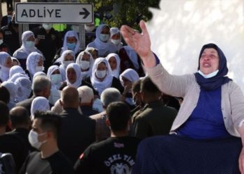 Adalet mücadelesi veren Emine Şenyaşar 11'inci kez ifadeye çağrıldı