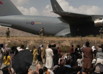 'Afganistan'dan tahliyeler sırasında İngiltere Dışişleri Bakanlığı'nda kaos vardı'