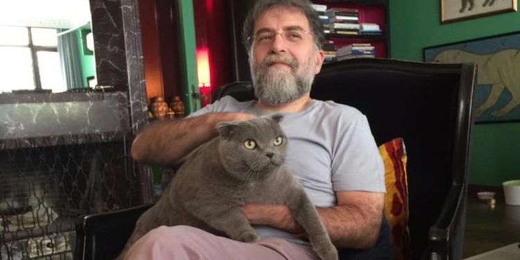 Ahmet Hakan’dan Arınç’a: Damadını kurtardığın gibi kurtar beni