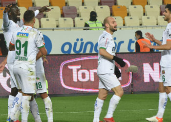 Alanyaspor, Yeni Malatyaspor'a gol oldu yağdı