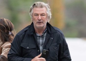 Alec Baldwin 'sette &ouml;l&uuml;m'le ilgili r&ouml;portaj verdi