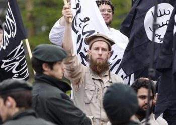 Almanya dört 'tehlikeli' İslamcı'yı Türkiye'ye sınır dışı etti