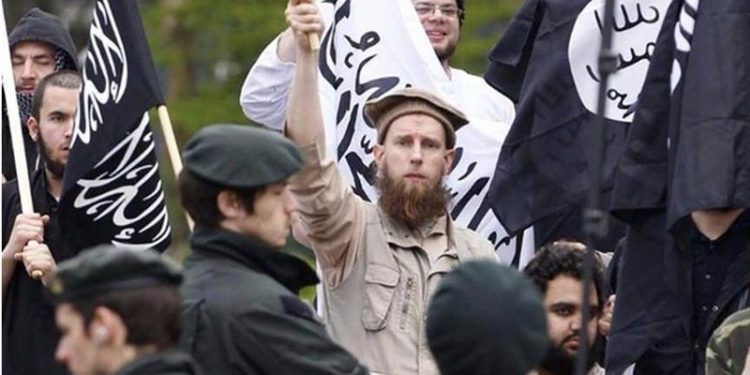 Almanya dört 'tehlikeli' İslamcı'yı Türkiye'ye sınır dışı etti