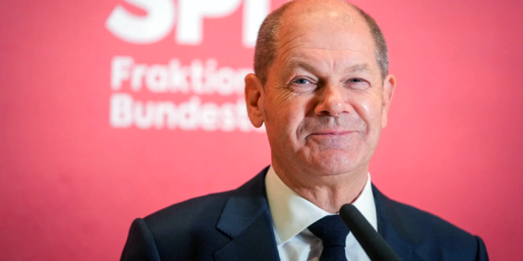 Almanya'da Başbakanlık görevini üstlenecek Scholz, Covid-19 aşı zorunluluğunu destekliyor