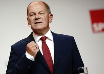 Almanya'nın yeni başbakanı Olaf Scholz oldu