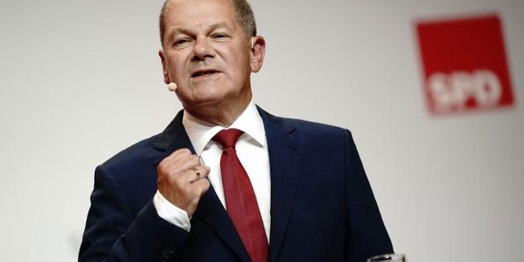 Almanya'nın yeni başbakanı Olaf Scholz oldu