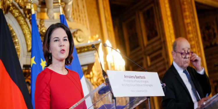 Almanya’nın yeni Dışişleri Bakanı Baerbock'un ilk durağı Paris oldu