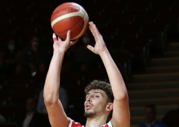 Alperen'in takımı Rockets, NBA'de art arda 6. galibiyetini aldı