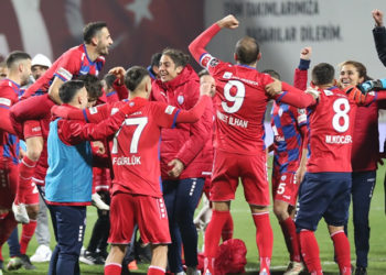 Altınordu'da Play-Off sesleri