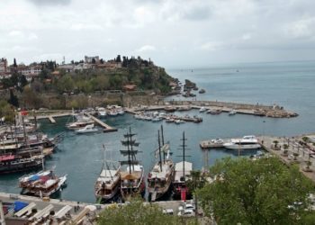 Antalya Limanı’nı 26 yıl boyunca Katar işletecek, denize sıfır tesisler bedelsiz verilecek!