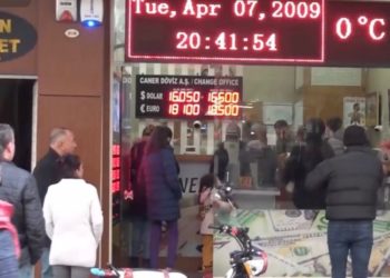 Anteplilerden 'asgari ücret' tepkisi: Kepçeyle verdiler, kovayla alacaklar