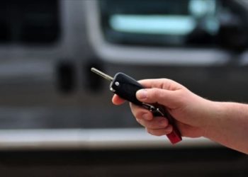 Aracın kilometresini d&uuml;ş&uuml;rene beş yıla kadar hapis istemi