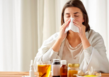 Araştırma: Soğuk algınlığı belirtisi görülen kişilerin yarısı Covid-19