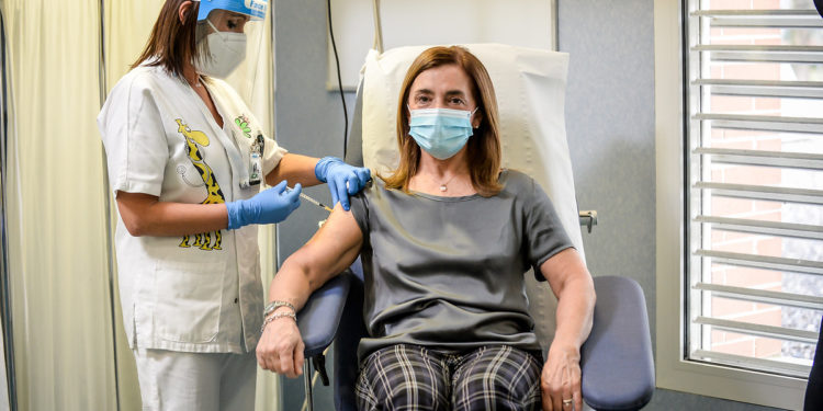 Araştırma: Üçüncü doz BioNTech aşısı Omicron’a karşı yüzde 75 oranında etkili