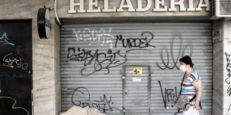 Arjantin'de 42 bin 32 vakayla "en yüksek" günlük Covid-19 vakasına ulaşıldı