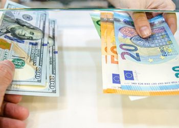 Artış yüzde 5'leri buldu: Döviz kurları haftaya sert yükselişle başladı