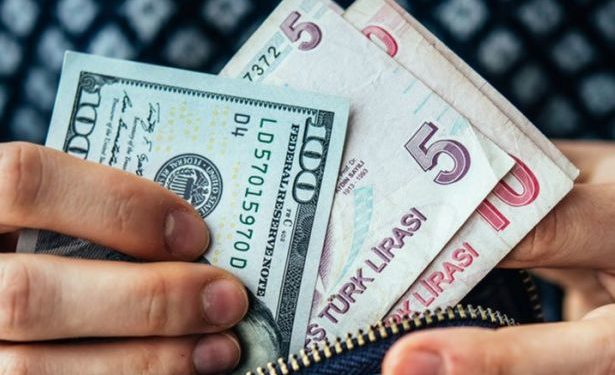 Asgari ücret eriyor: Euro karşısında yüzde 15, dolar karşısında yüzde 13 değer kaybetti