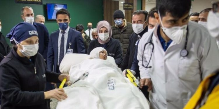 Asiye Ateş'e doku nakli başladı