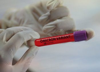 Avrupa’da 5 ülkede 24 saatte 600 binden fazla Omicron vakası