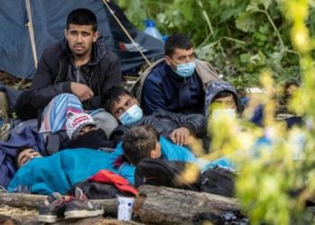 Avrupa’nın göbeğinde göçmen dramı: İnsani yardımları engelleyen yasa onaylandı