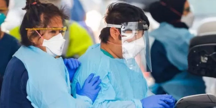 Avustralya’da koronavirüs testleri pozitif çıkan yüzlerce kişi yanlış bilgilendirildi