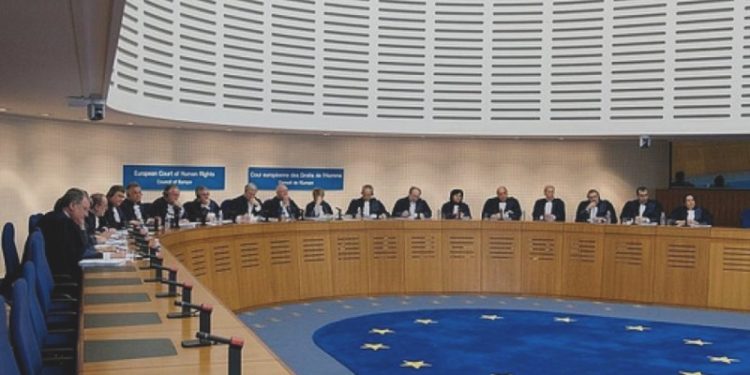 AİHM, 15 Temmuz'dan önce yapılan paylaşım için verilen mahkumiyeti haksız buldu