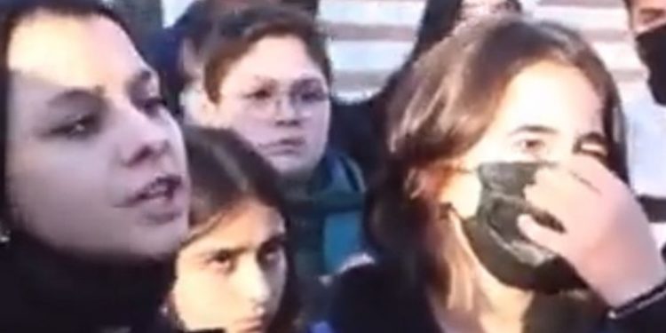 'Baba parası yiyorsunuz' denilince sesi titreyen çocuk: Cebimde cüzdanım yok