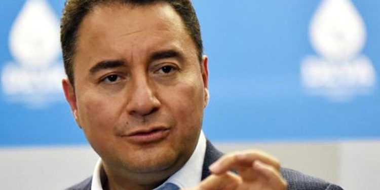 Babacan: Yerel seçim döneminde kuru düşürmek için döviz rezervlerini gizlice sattılar