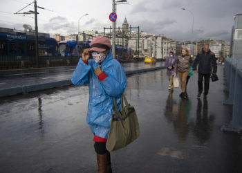 Bakan Koca: Fırtınada 5 kişi hayatını kaybetti, 63 kişi yaralandı