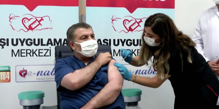 Bakan Koca: Turkovac son 50 yılda hücreden başlayarak ürettiğimiz tek aşı