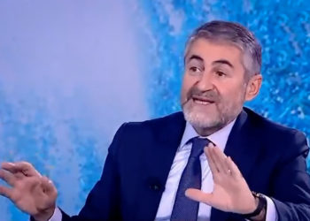 Bakan Nebati: Altını TL’ye çevir; ister faiz, istersen İslami yöntemle…