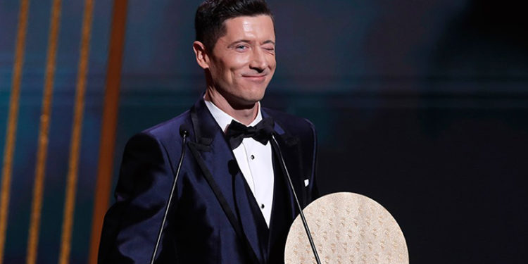 Ballon d'Or'u kazanamayan Robert Lewandowski'ye Tuz Topu ödülü!