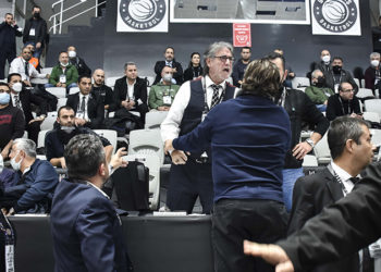 Beşiktaş Genel Kurulu'nda gerginlik