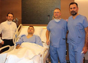 Beşiktaş kalecisi Mert Günok ameliyat oldu