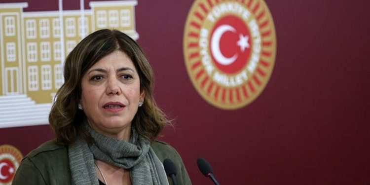 Beştaş’tan Soylu’ya: Onurumuzun zekâtı sana birkaç ömür yeter