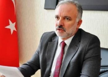 Bilgen HDP'yi eleştirdi, Arınç'ı övdü: Mahalleler arasında köprüler kurmalıyız