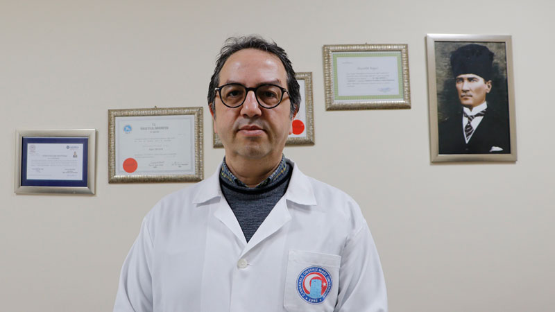 Bilim Kurulu Üyesi Prof. Dr. Şener'den Omicron açıklaması: Kötümser tahminle başka bir varyant forumuna dönebilir