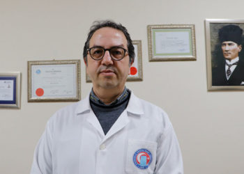 Bilim Kurulu Üyesi Prof. Dr. Şener: Tüm varyantlarla birlikte gripte de artış bekliyoruz