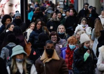 Bilim insanlarına göre, Ocak ayında İngiltere Omicron'a bağlı yeni bir dalgayla karşı karşıya