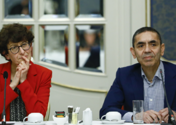 "Bilimin gücü": Avrupa Komisyonu'nun ilham verenler listesinde Özlem Türeci ve Uğur Şahin ilk sırada