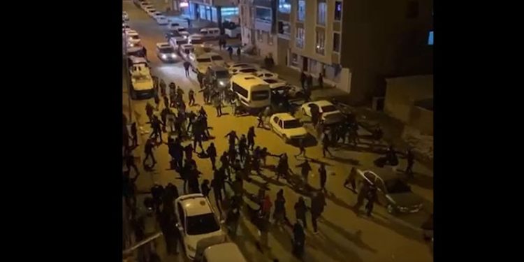 Bingöl’de cihatçı bir grupla polis arasında çatışma çıktı