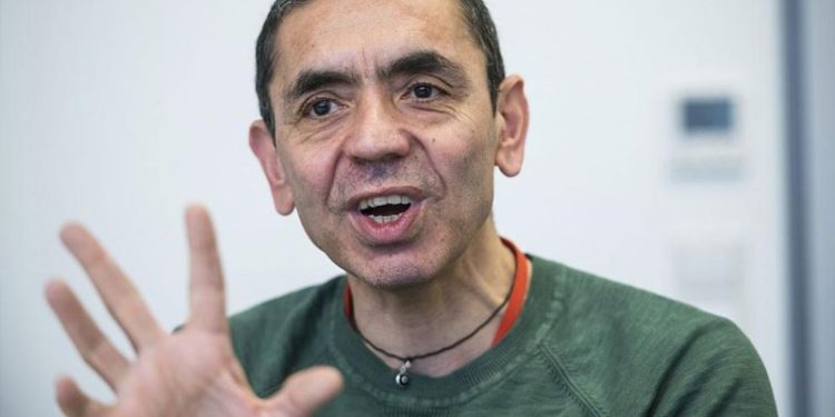 BioNTech CEO'su Şahin: Aşılı olanlar Omicrondan korkmasın