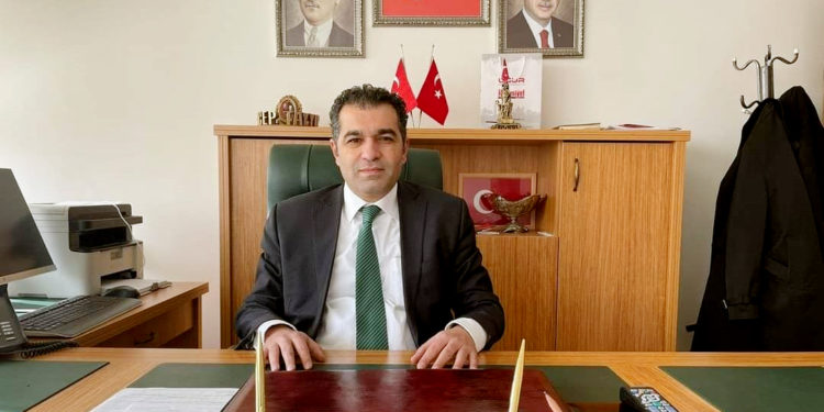 Bir skandal daha; uyuşturucu çeken AKP’li yönetici kendisinden geçmiş