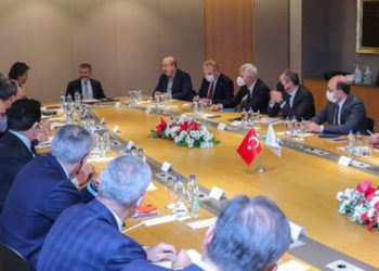 Bloomberg HT: Bakan Nebati, banka genel müdürleriyle yaptığı toplantıda, "Faiz artırımı tartışmaya kapalı" dedi