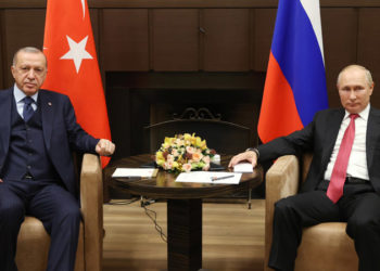 Bloomberg: Türkiye, Ukrayna’da Rusya’yı karşısına almaz