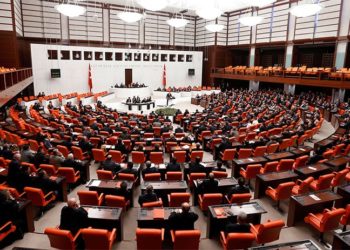 Bütçe görüşmeleri maratonu başlıyor, ana gündem ekonomik kriz