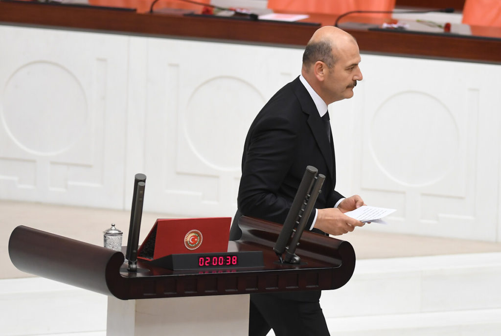 CHP’den Soylu’ya ‘mekan basma’ tepkisi: ‘Mafya, küstah, hadsiz, çirkef, demokrasi düşmanı’