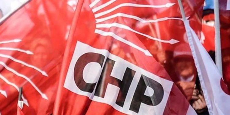 CHP'den biberon, simit ve ekmekli 'hemen seçim' çağrısı