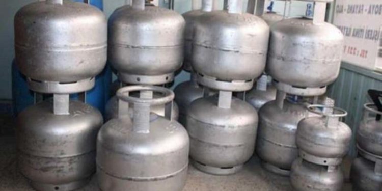 CHP'li Akın: Son 11 ayda mutfak tüpüne 20 kez zam geldi